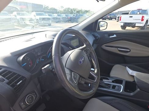 Used 2019 Ford Escape SEL FWD image 9