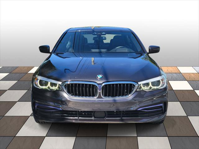 Used 2019 BMW 530i xDrive w/ Premium Package AWD/4WD image 2