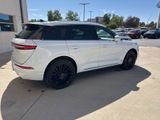 Used 2022 Lincoln Corsair Reserve image 4