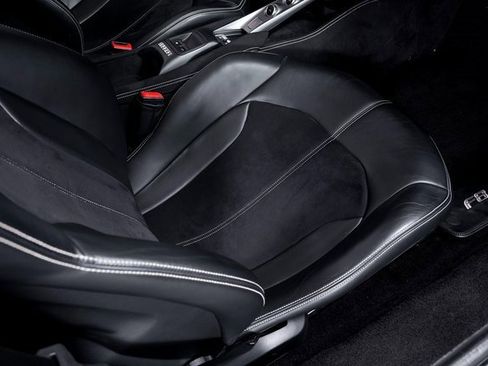 Certified 2021 Ferrari F8 Tributo image 52