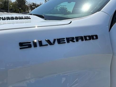 New 2026 Chevrolet Silverado 1500 Custom RWD image 9