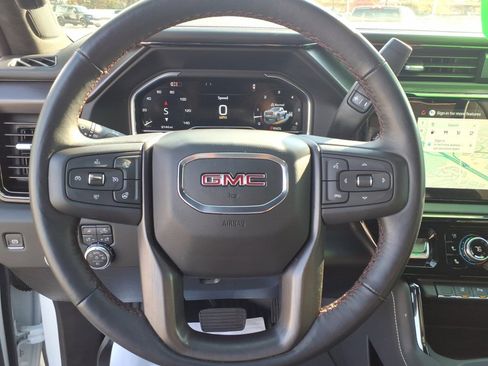 Certified 2025 GMC Sierra 2500 AT4X image 16