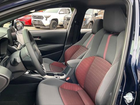 Used 2026 Toyota Corolla SE image 8