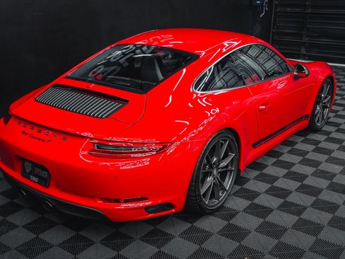 Used 2018 Porsche 911 Carrera T RWD image 21