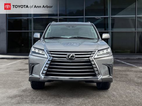 Used 2018 Lexus LX 570 image 14