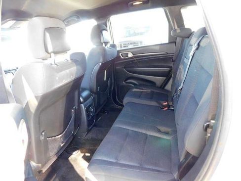 Used 2014 Jeep Grand Cherokee Laredo AWD/4WD image 13
