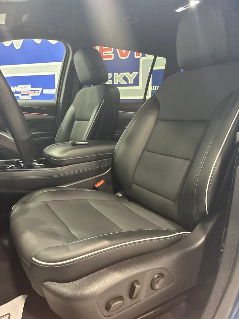 Used 2026 Buick Enclave Preferred AWD/4WD image 15