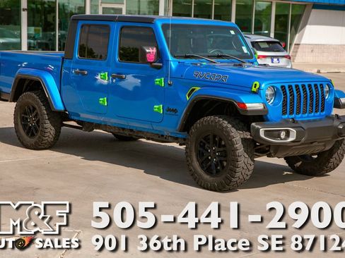 Used 2022 Jeep Gladiator Sport AWD/4WD image 1