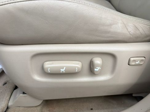Used 2004 Lexus RX 330 AWD image 26