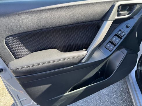 Used 2017 Subaru Forester 2.5i image 13