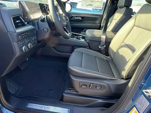 New 2026 Chevrolet Suburban Premier w/ Sun And Tow Package image 13