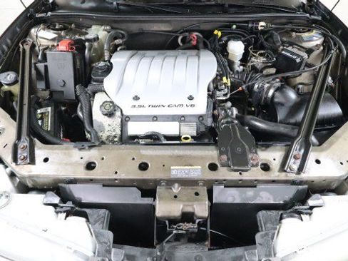Used 2002 Oldsmobile Intrigue GL w/ Sun & Sound Pkg FWD image 19