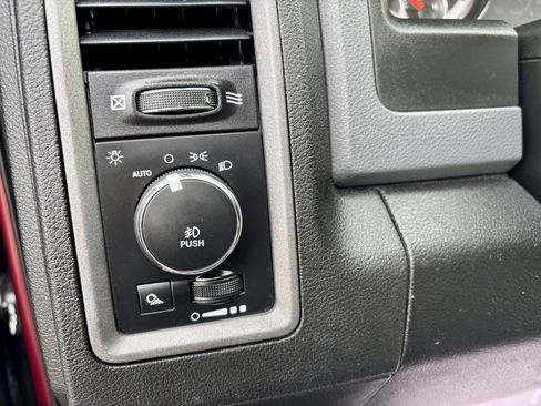 Used 2019 RAM 1500 Express w/ Express Value Package AWD/4WD image 24