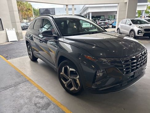 Used 2024 Hyundai Tucson Limited FWD image 2