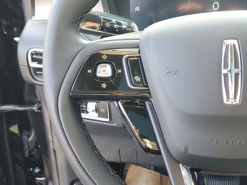 New 2026 Lincoln Corsair Premiere image 17