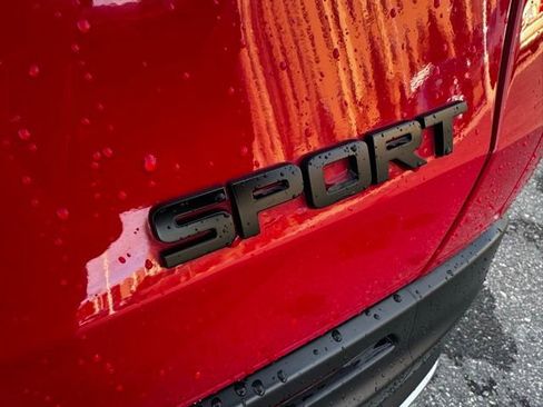 Used 2025 Honda HR-V Sport image 8