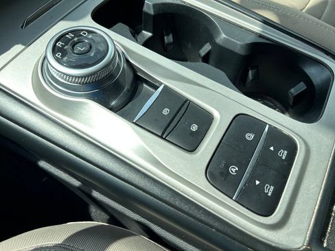 Used 2021 Ford Explorer XLT RWD image 21