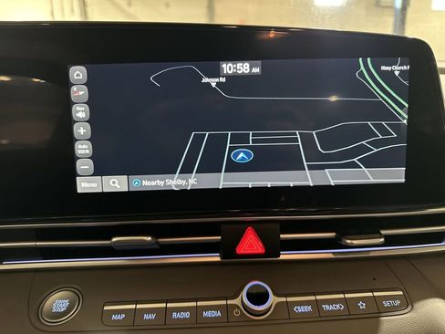 Used 2024 Hyundai Elantra SEL image 19