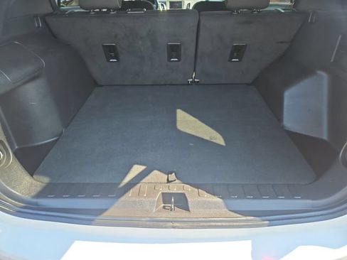 Used 2024 Chevrolet Equinox LT FWD image 22