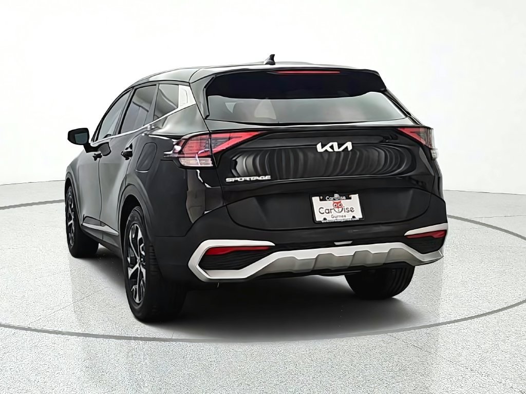 Used 2024 Kia Sportage EX FWD image 6