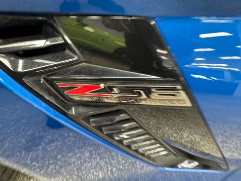 Used 2015 Chevrolet Corvette Z06 w/ 2LZ Preferred Equipment Group RWD image 30
