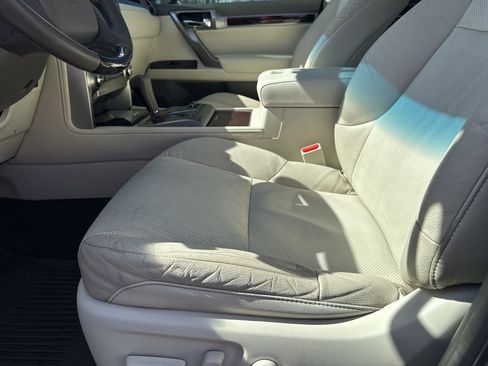 Used 2016 Lexus GX 460 w/ Premium Package image 10