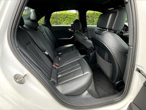 Used 2024 Audi A4 2.0T Premium Plus image 18