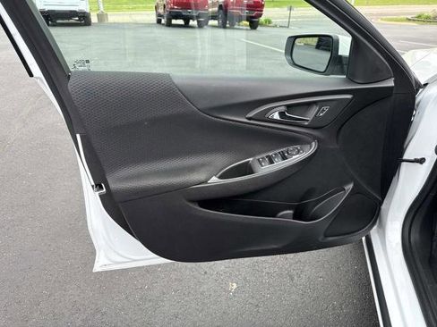 Used 2024 Chevrolet Malibu LS w/ Driver Confidence Package FWD image 5