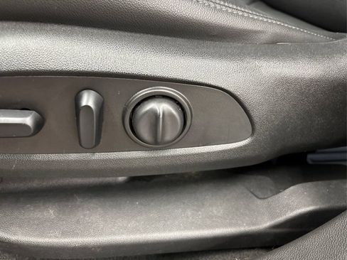 Used 2019 Chevrolet Blazer LT w/ Sun and Wheels Package image 25