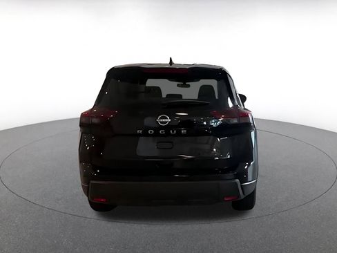 Used 2025 Nissan Rogue SV FWD image 11