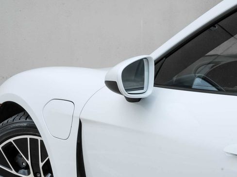 Used 2022 Porsche Taycan RWD image 44