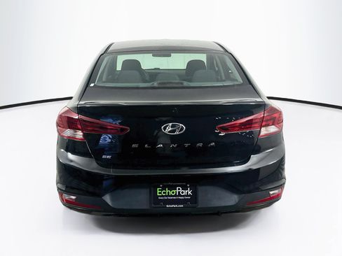 Used 2019 Hyundai Elantra SE w/ Cargo Package FWD image 7