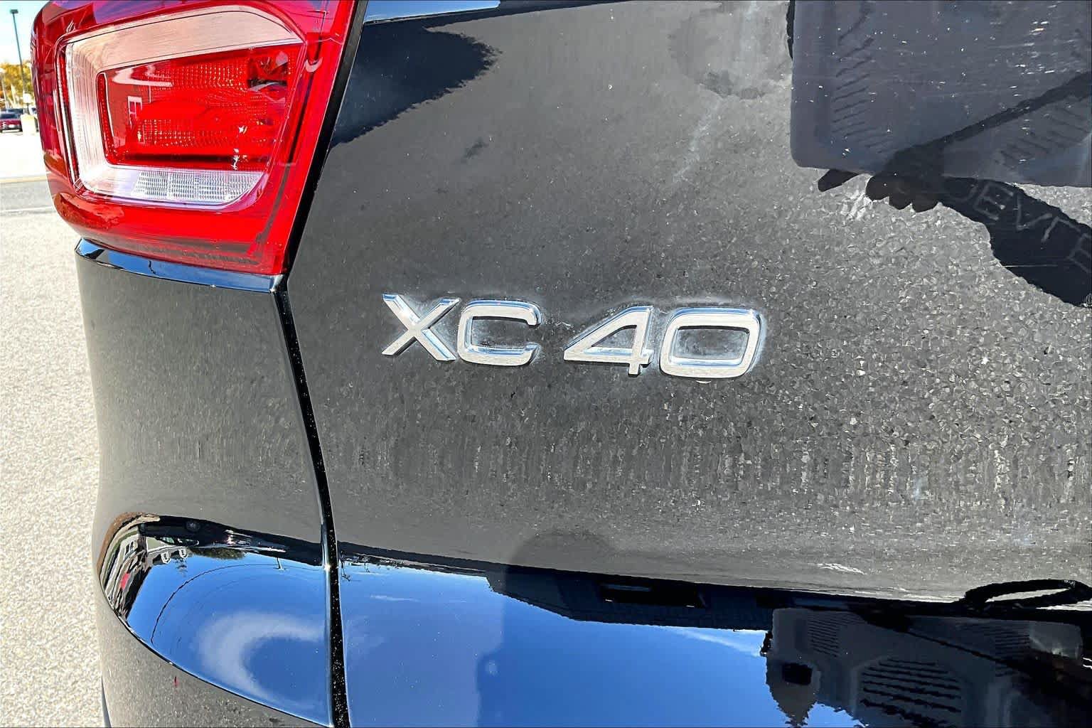 Used 2023 Volvo XC40 B5 Plus w/ Climate Package AWD/4WD image 31