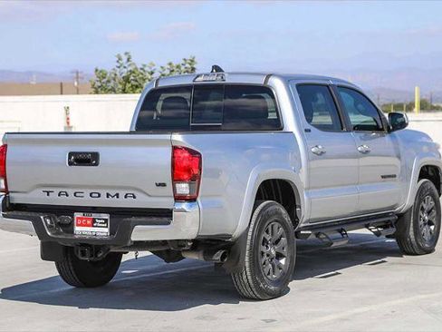 Certified 2022 Toyota Tacoma SR5 RWD image 5