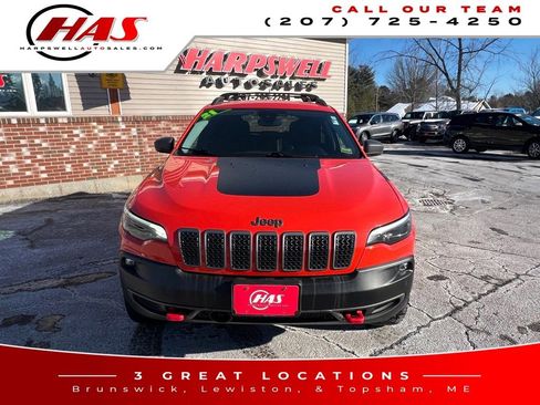 Used 2021 Jeep Cherokee Trailhawk w/ Technology Group image 9