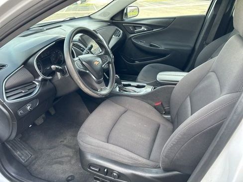 Used 2020 Chevrolet Malibu LT image 11