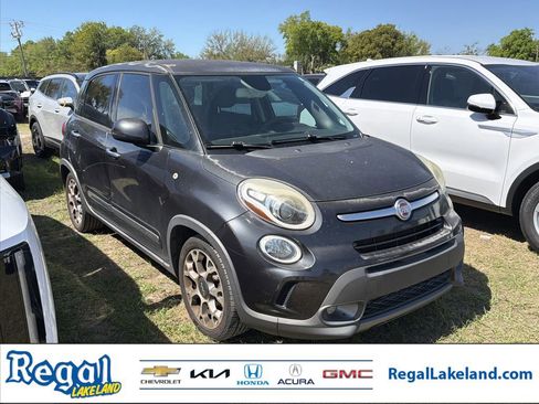 Used 2014 FIAT 500L Trekking w/ Popular Equipment Group image 1