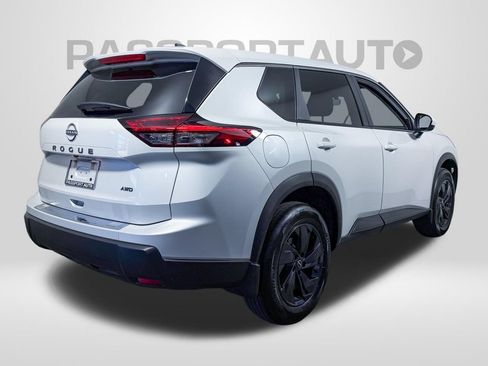 Certified 2026 Nissan Rogue SV w/ Cold Weather Package AWD/4WD image 9