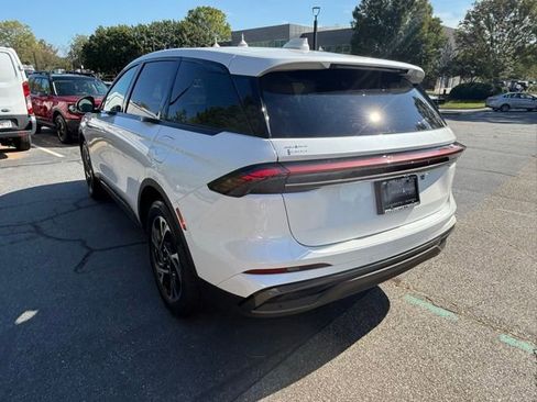 New 2025 Lincoln Nautilus Premier w/ Jet Appearance Package image 4