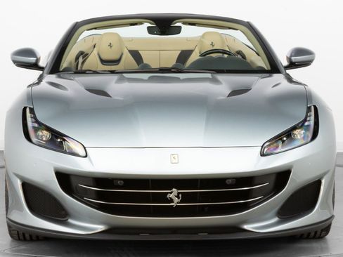 Certified 2019 Ferrari Portofino image 10