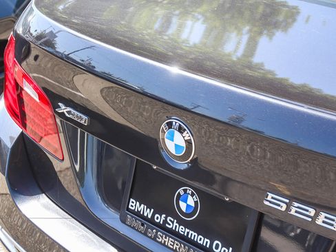 Used 2014 BMW 528i xDrive Sedan AWD/4WD image 8