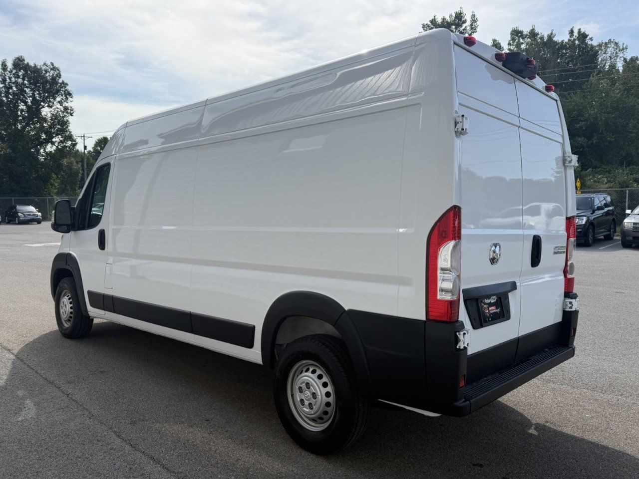 Used 2026 RAM ProMaster 2500 w/ Convenience Group FWD image 5