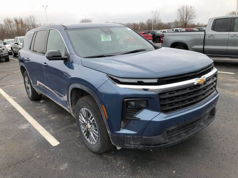 Certified 2024 Chevrolet Traverse LS image 3