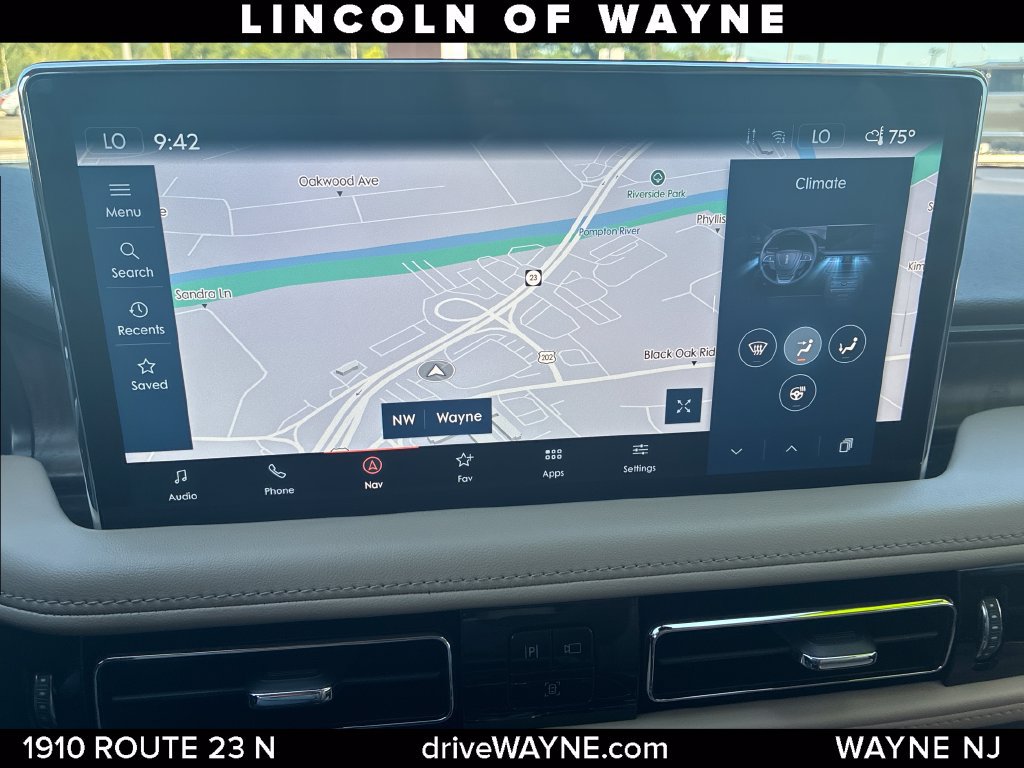 Certified 2022 Lincoln Nautilus Reserve AWD/4WD image 20