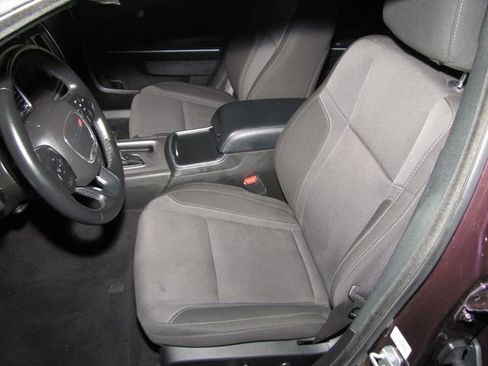Used 2022 Dodge Charger SXT image 9