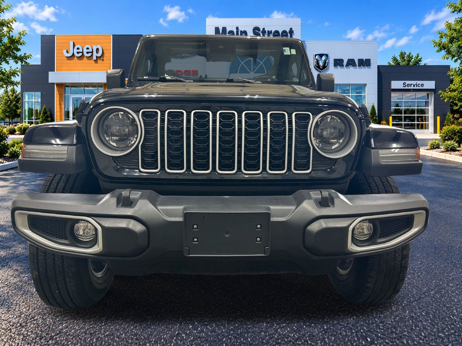 Used 2024 Jeep Wrangler Unlimited Sahara AWD/4WD image 21