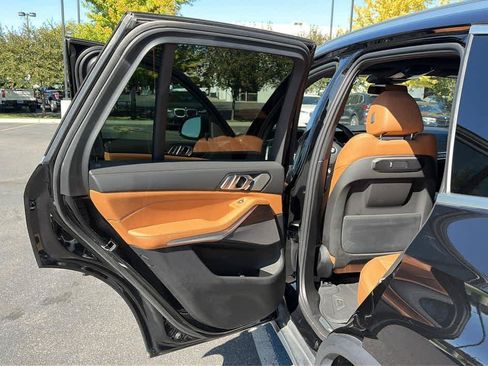 Used 2024 BMW X5 xDrive40i w/ Premium Package AWD/4WD image 18