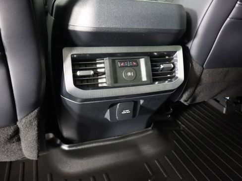 Certified 2025 Ford F450 Platinum w/ FX4 Off-Road Package image 81