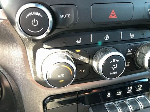 Used 2020 RAM 1500 Big Horn image 5