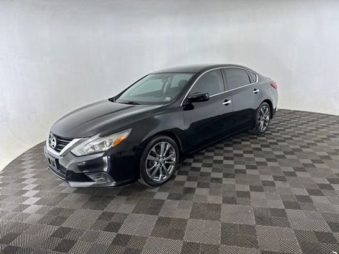 Used 2018 Nissan Altima 2.5 SR w/ SR Special Edition FWD image 3